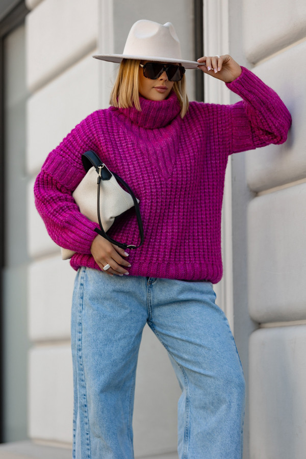Sweter oversize z golfem Rosso Amarant 1