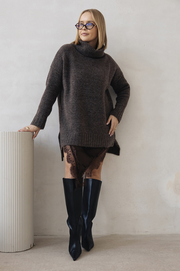 Sweter oversize golfem Anna Ciemne Kakako 3